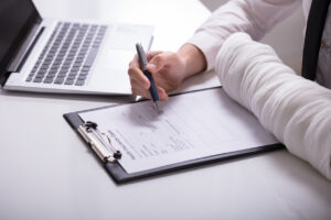 How Kass & Moses Personal Injury Lawyers Can Help You With a Work-Related Injury Claim in Illinois