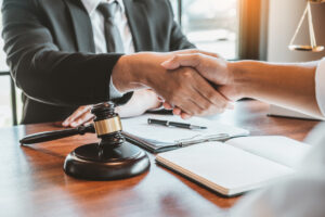 How Much Does it Cost to Hire a Personal Injury Lawyer to Handle a Dog Bite Injury Claim in Illinois?